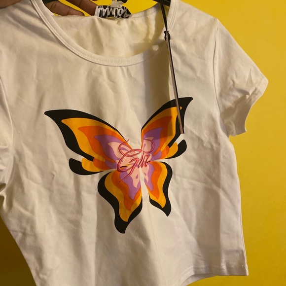 I am Gia butterfly tee NWT size medium - Picture 2 of 2